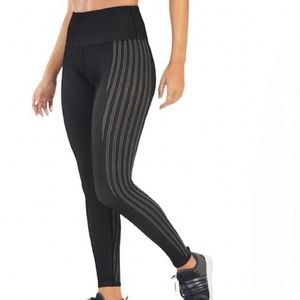 Fabletics Black Ribbed High Waist Seamless Lace Up Back Leggings Size Small